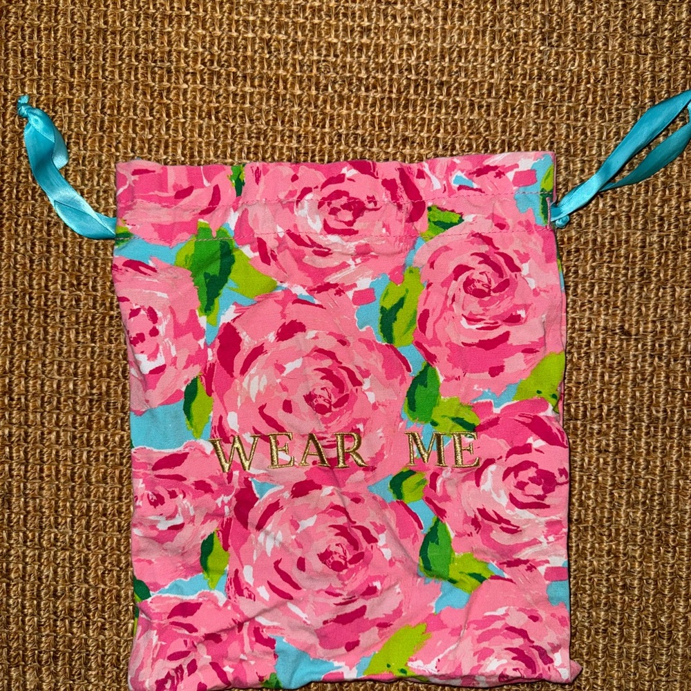 Lilly Pulitzer HPFI Pink Floral Hotty Pink First impression Wear Me Travel Bag